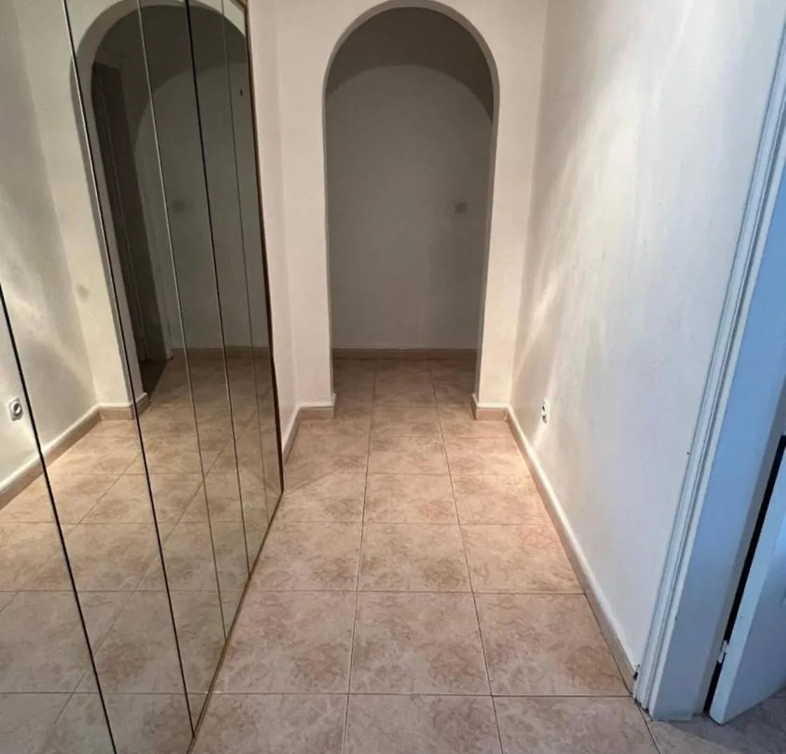 Piso En El Centro De Roses Apartment